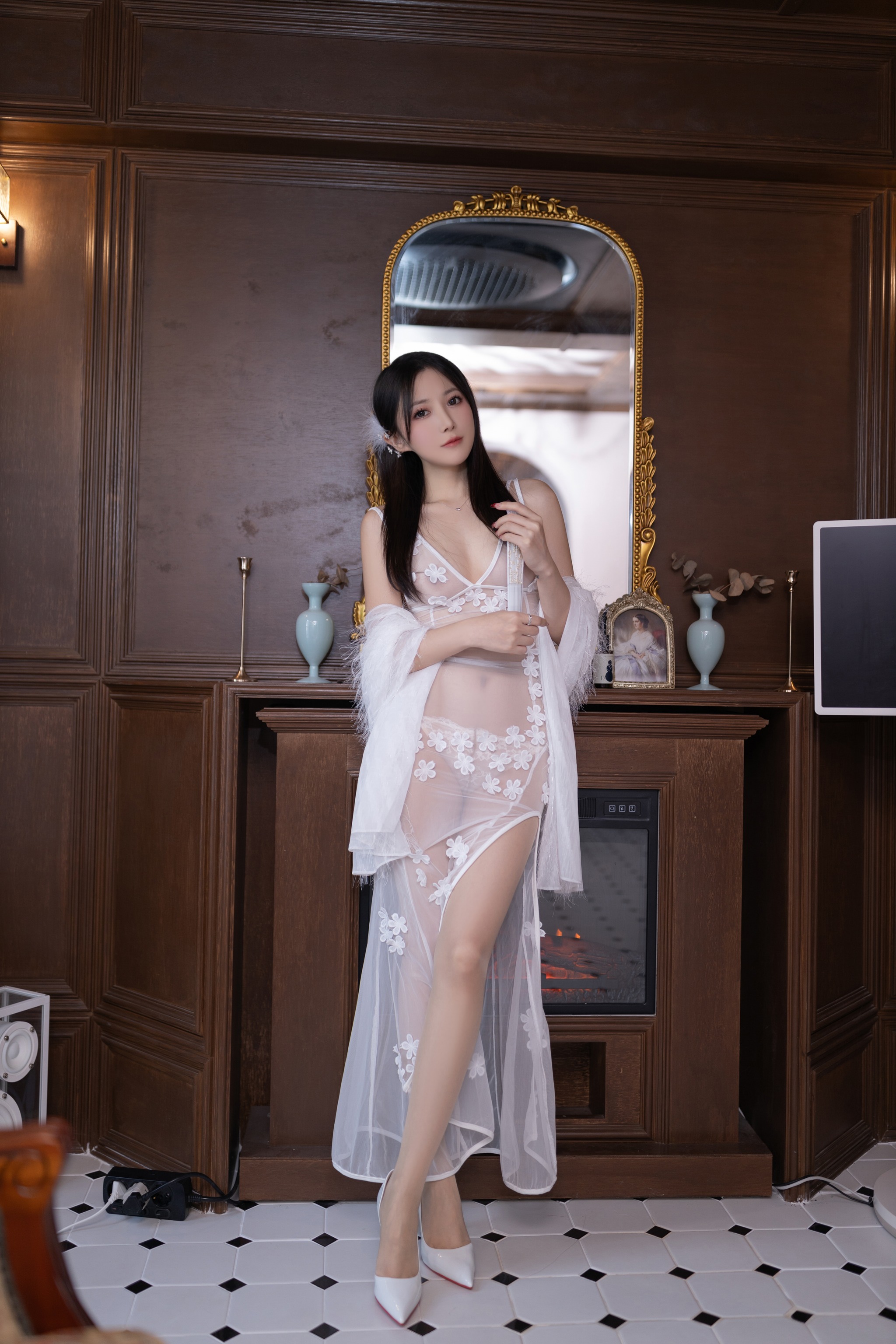 鱼子酱Fish - NO.196 （私拍） 蔷薇[120P]-XikXak